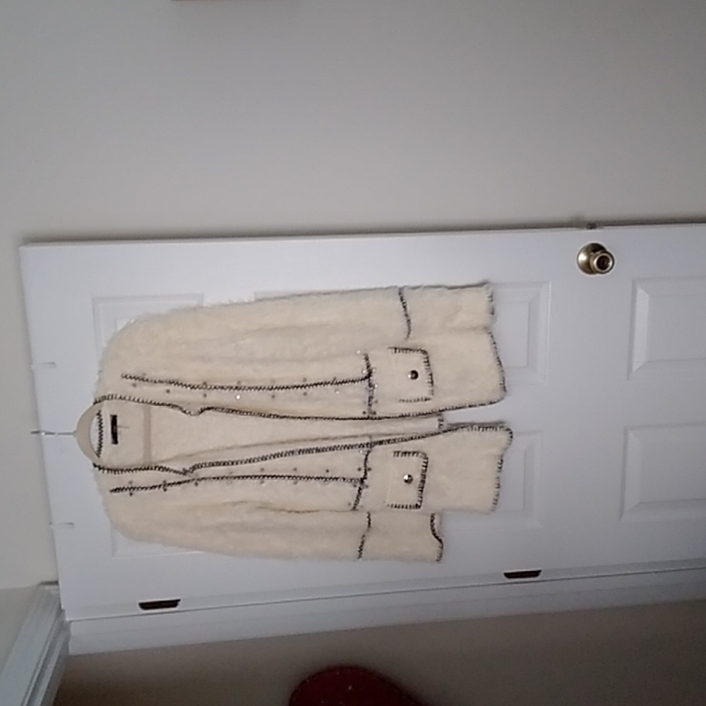 Woman's sweater